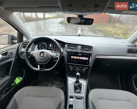 Синий Фольксваген e-Golf, объемом двигателя 0 л и пробегом 130 тыс. км за 11900 $, фото 7 на Automoto.ua