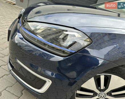 Синий Фольксваген e-Golf, объемом двигателя 0 л и пробегом 70 тыс. км за 12700 $, фото 3 на Automoto.ua