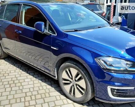 Синий Фольксваген e-Golf, объемом двигателя 0 л и пробегом 80 тыс. км за 19400 $, фото 58 на Automoto.ua