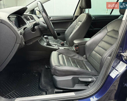 Синий Фольксваген e-Golf, объемом двигателя 0 л и пробегом 100 тыс. км за 14500 $, фото 25 на Automoto.ua