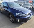 Синий Фольксваген e-Golf, объемом двигателя 0 л и пробегом 104 тыс. км за 14599 $, фото 11 на Automoto.ua