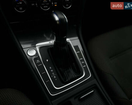 Синий Фольксваген e-Golf, объемом двигателя 0 л и пробегом 138 тыс. км за 12900 $, фото 26 на Automoto.ua