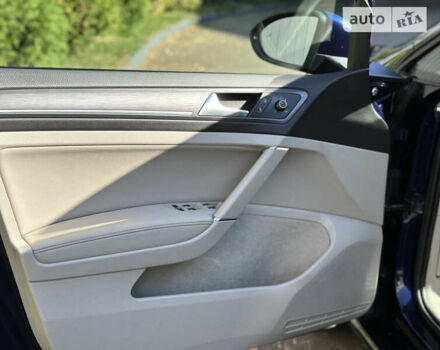 Синій Фольксваген e-Golf, об'ємом двигуна 0 л та пробігом 120 тис. км за 14500 $, фото 17 на Automoto.ua