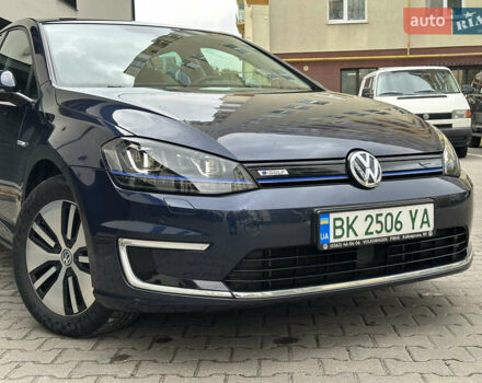 Синий Фольксваген e-Golf, объемом двигателя 0 л и пробегом 70 тыс. км за 12700 $, фото 13 на Automoto.ua