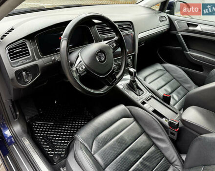 Синий Фольксваген e-Golf, объемом двигателя 0 л и пробегом 100 тыс. км за 14500 $, фото 21 на Automoto.ua