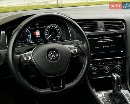 Синий Фольксваген e-Golf, объемом двигателя 0 л и пробегом 138 тыс. км за 12900 $, фото 2 на Automoto.ua