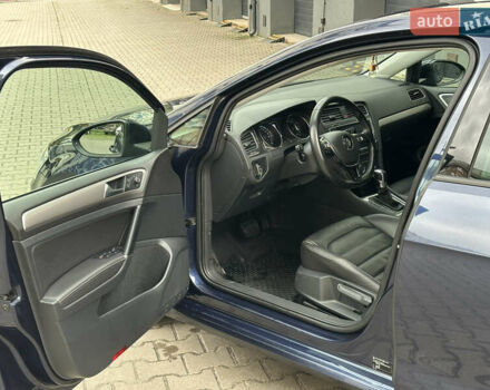 Синий Фольксваген e-Golf, объемом двигателя 0 л и пробегом 70 тыс. км за 12700 $, фото 17 на Automoto.ua