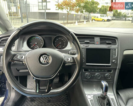 Синий Фольксваген e-Golf, объемом двигателя 0 л и пробегом 70 тыс. км за 12700 $, фото 23 на Automoto.ua