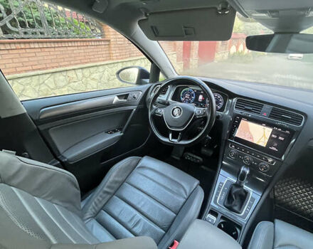 Синій Фольксваген e-Golf, об'ємом двигуна 0 л та пробігом 135 тис. км за 12400 $, фото 28 на Automoto.ua