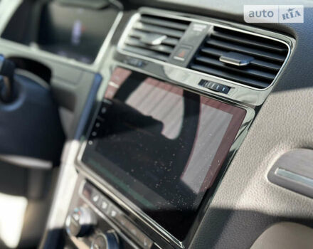 Синій Фольксваген e-Golf, об'ємом двигуна 0 л та пробігом 120 тис. км за 14500 $, фото 15 на Automoto.ua