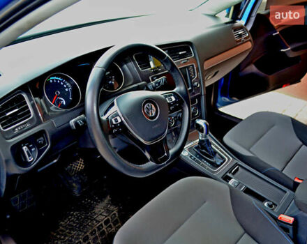 Синій Фольксваген e-Golf, об'ємом двигуна 0 л та пробігом 95 тис. км за 10752 $, фото 9 на Automoto.ua