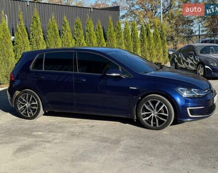 Синий Фольксваген e-Golf, объемом двигателя 0 л и пробегом 134 тыс. км за 13500 $, фото 1 на Automoto.ua