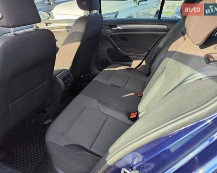 Синий Фольксваген e-Golf, объемом двигателя 0 л и пробегом 104 тыс. км за 14599 $, фото 33 на Automoto.ua