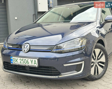 Синий Фольксваген e-Golf, объемом двигателя 0 л и пробегом 70 тыс. км за 12700 $, фото 1 на Automoto.ua