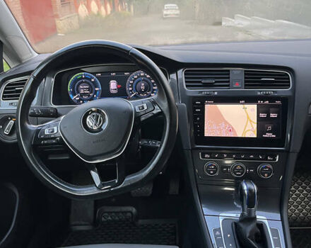 Синій Фольксваген e-Golf, об'ємом двигуна 0 л та пробігом 135 тис. км за 12400 $, фото 27 на Automoto.ua