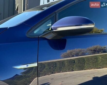 Синий Фольксваген e-Golf, объемом двигателя 0 л и пробегом 134 тыс. км за 13500 $, фото 13 на Automoto.ua