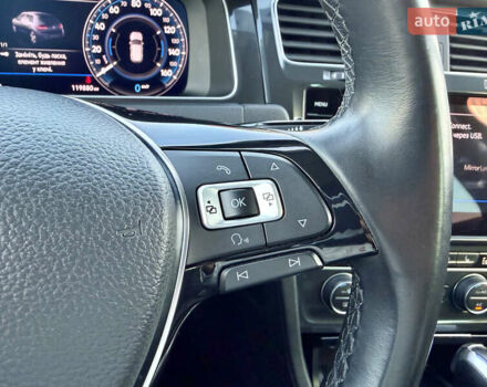 Синий Фольксваген e-Golf, объемом двигателя 0 л и пробегом 119 тыс. км за 14200 $, фото 20 на Automoto.ua