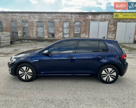 Синий Фольксваген e-Golf, объемом двигателя 0 л и пробегом 82 тыс. км за 11500 $, фото 8 на Automoto.ua