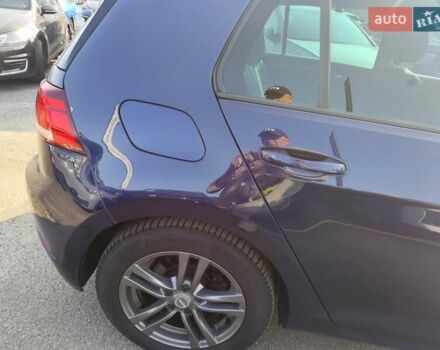 Синий Фольксваген e-Golf, объемом двигателя 0 л и пробегом 104 тыс. км за 14599 $, фото 6 на Automoto.ua