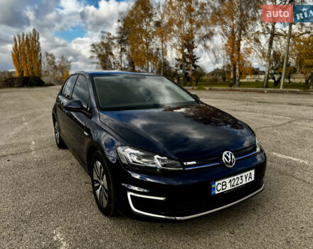 Синий Фольксваген e-Golf, объемом двигателя 0 л и пробегом 82 тыс. км за 11500 $, фото 11 на Automoto.ua