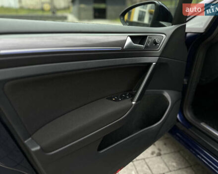 Синий Фольксваген e-Golf, объемом двигателя 0 л и пробегом 138 тыс. км за 12900 $, фото 16 на Automoto.ua