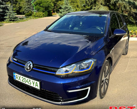 Синий Фольксваген e-Golf, объемом двигателя 0 л и пробегом 112 тыс. км за 16900 $, фото 1 на Automoto.ua