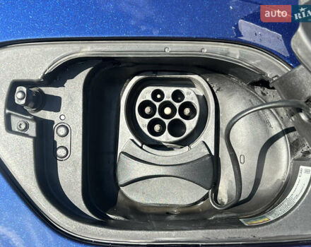 Синий Фольксваген e-Golf, объемом двигателя 0 л и пробегом 137 тыс. км за 14200 $, фото 45 на Automoto.ua