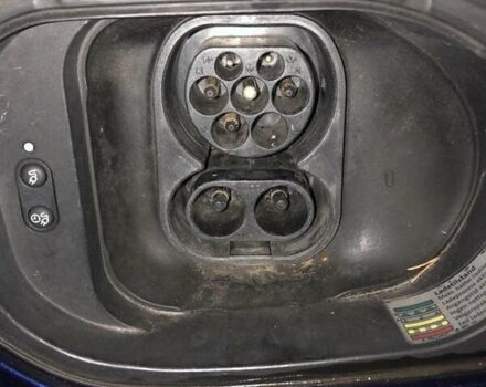 Синий Фольксваген e-Golf, объемом двигателя 0 л и пробегом 80 тыс. км за 16500 $, фото 23 на Automoto.ua