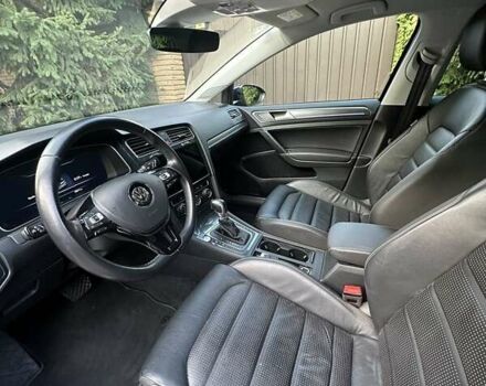 Синий Фольксваген e-Golf, объемом двигателя 0 л и пробегом 74 тыс. км за 14900 $, фото 17 на Automoto.ua