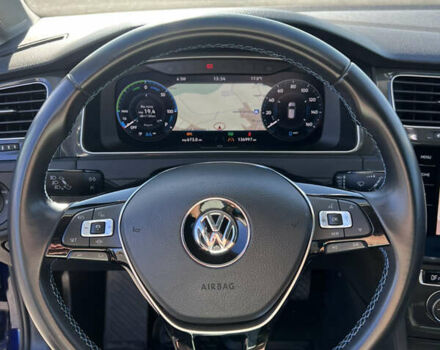 Синий Фольксваген e-Golf, объемом двигателя 0 л и пробегом 137 тыс. км за 14200 $, фото 16 на Automoto.ua