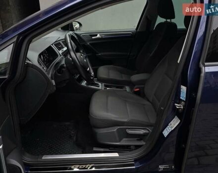 Синий Фольксваген e-Golf, объемом двигателя 0 л и пробегом 140 тыс. км за 11750 $, фото 22 на Automoto.ua