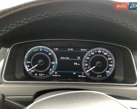 Синий Фольксваген e-Golf, объемом двигателя 0 л и пробегом 89 тыс. км за 12999 $, фото 32 на Automoto.ua