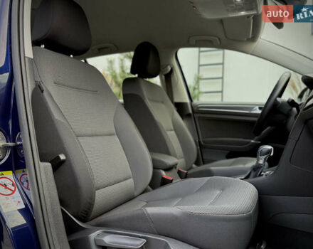 Синій Фольксваген e-Golf, об'ємом двигуна 0 л та пробігом 127 тис. км за 12950 $, фото 46 на Automoto.ua