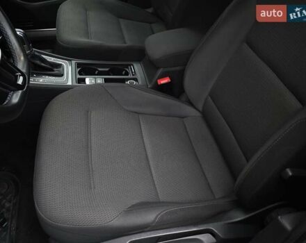 Синий Фольксваген e-Golf, объемом двигателя 0 л и пробегом 140 тыс. км за 11750 $, фото 23 на Automoto.ua