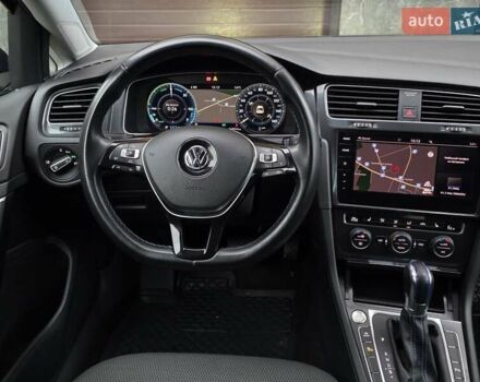 Синий Фольксваген e-Golf, объемом двигателя 0 л и пробегом 140 тыс. км за 11750 $, фото 29 на Automoto.ua