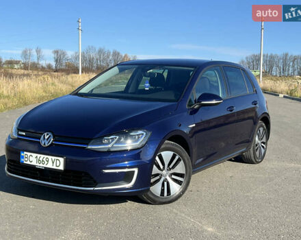 Синий Фольксваген e-Golf, объемом двигателя 0 л и пробегом 137 тыс. км за 14200 $, фото 4 на Automoto.ua
