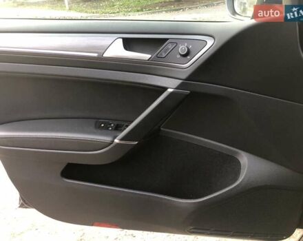 Синий Фольксваген e-Golf, объемом двигателя 0 л и пробегом 80 тыс. км за 16500 $, фото 7 на Automoto.ua