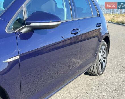 Синий Фольксваген e-Golf, объемом двигателя 0 л и пробегом 137 тыс. км за 14200 $, фото 5 на Automoto.ua