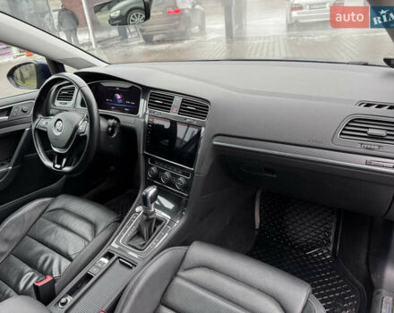 Синий Фольксваген e-Golf, объемом двигателя 0 л и пробегом 83 тыс. км за 13900 $, фото 24 на Automoto.ua