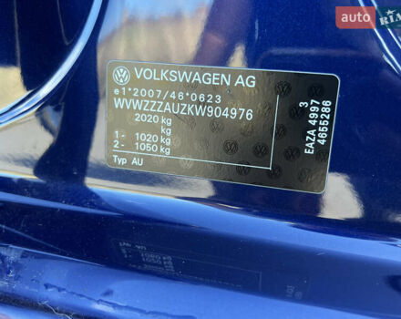 Синий Фольксваген e-Golf, объемом двигателя 0 л и пробегом 137 тыс. км за 14200 $, фото 36 на Automoto.ua