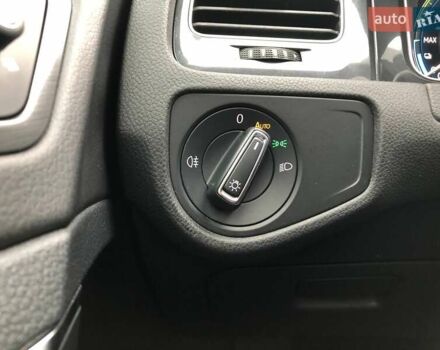 Синий Фольксваген e-Golf, объемом двигателя 0 л и пробегом 89 тыс. км за 12999 $, фото 29 на Automoto.ua