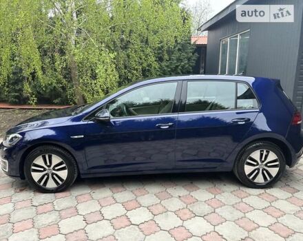 Синий Фольксваген e-Golf, объемом двигателя 0 л и пробегом 58 тыс. км за 22500 $, фото 166 на Automoto.ua