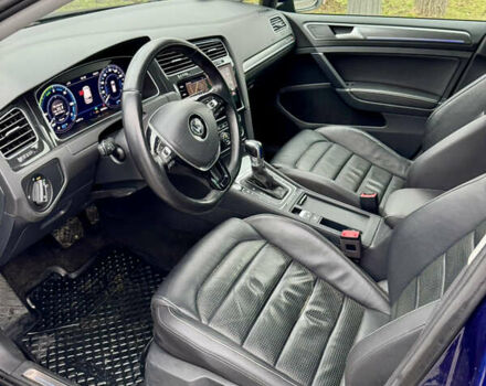 Синий Фольксваген e-Golf, объемом двигателя 0 л и пробегом 83 тыс. км за 13900 $, фото 19 на Automoto.ua