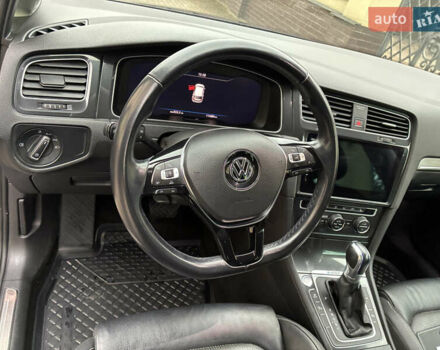 Синий Фольксваген e-Golf, объемом двигателя 0 л и пробегом 114 тыс. км за 12700 $, фото 14 на Automoto.ua