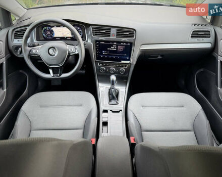 Синій Фольксваген e-Golf, об'ємом двигуна 0 л та пробігом 127 тис. км за 12950 $, фото 35 на Automoto.ua