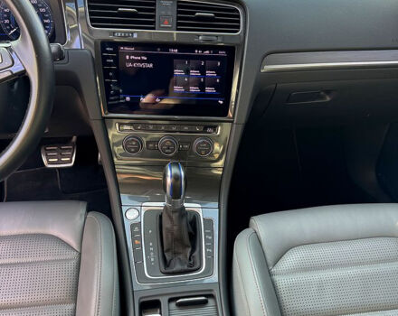 Синий Фольксваген e-Golf, объемом двигателя 0 л и пробегом 112 тыс. км за 16900 $, фото 8 на Automoto.ua