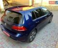 Синий Фольксваген e-Golf, объемом двигателя 0 л и пробегом 121 тыс. км за 12999 $, фото 62 на Automoto.ua