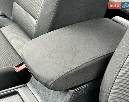 Синій Фольксваген e-Golf, об'ємом двигуна 0 л та пробігом 130 тис. км за 12970 $, фото 35 на Automoto.ua