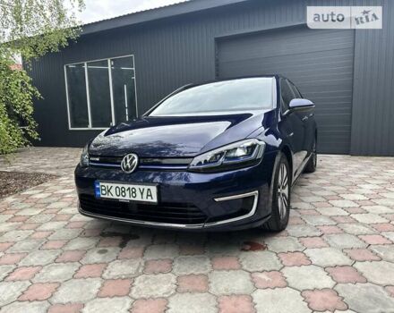 Синий Фольксваген e-Golf, объемом двигателя 0 л и пробегом 58 тыс. км за 22500 $, фото 26 на Automoto.ua