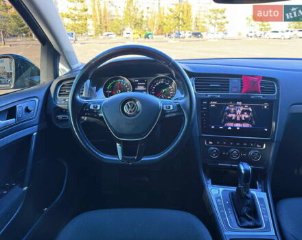 Синій Фольксваген e-Golf, об'ємом двигуна 0 л та пробігом 128 тис. км за 13999 $, фото 17 на Automoto.ua